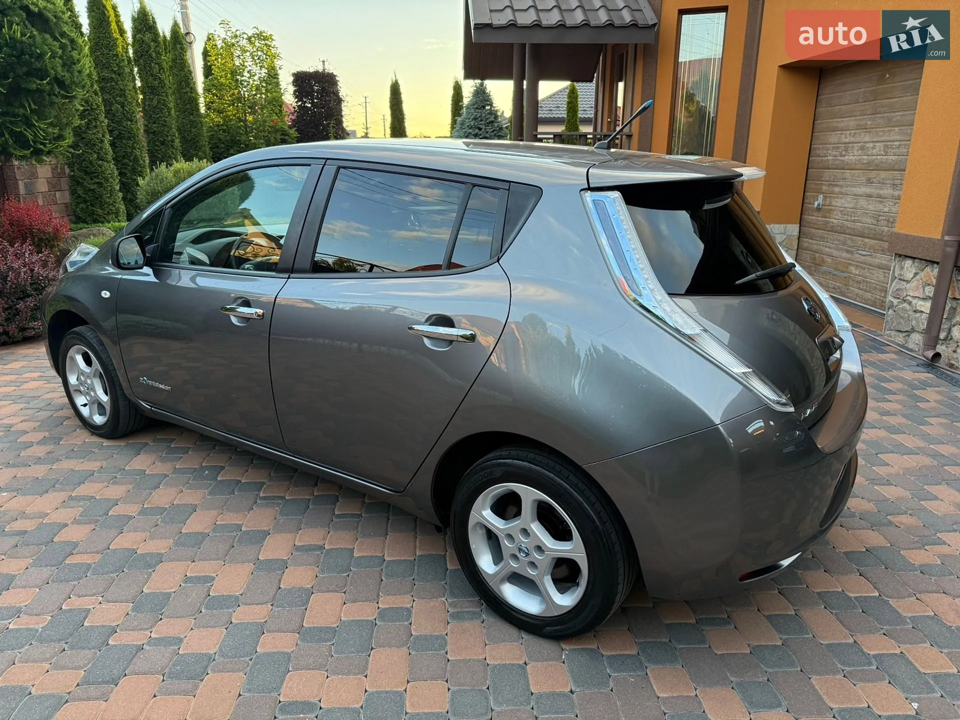 2014 Nissan Leaf - мініатюра 17