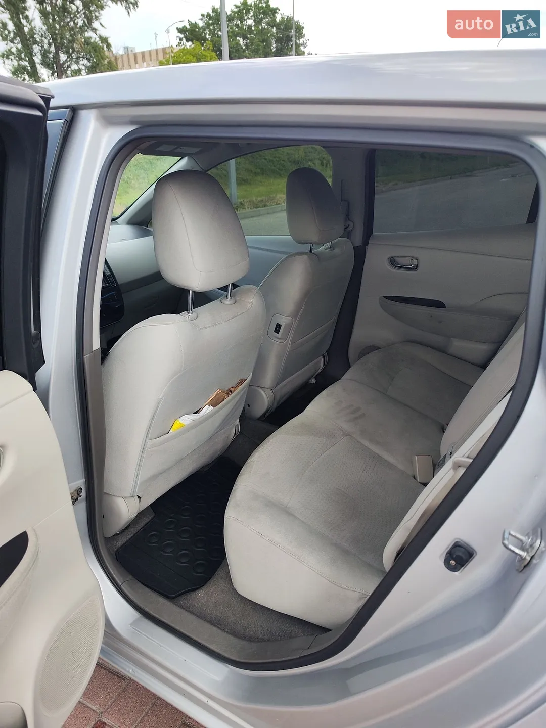 2012 Nissan Leaf - мініатюра 13