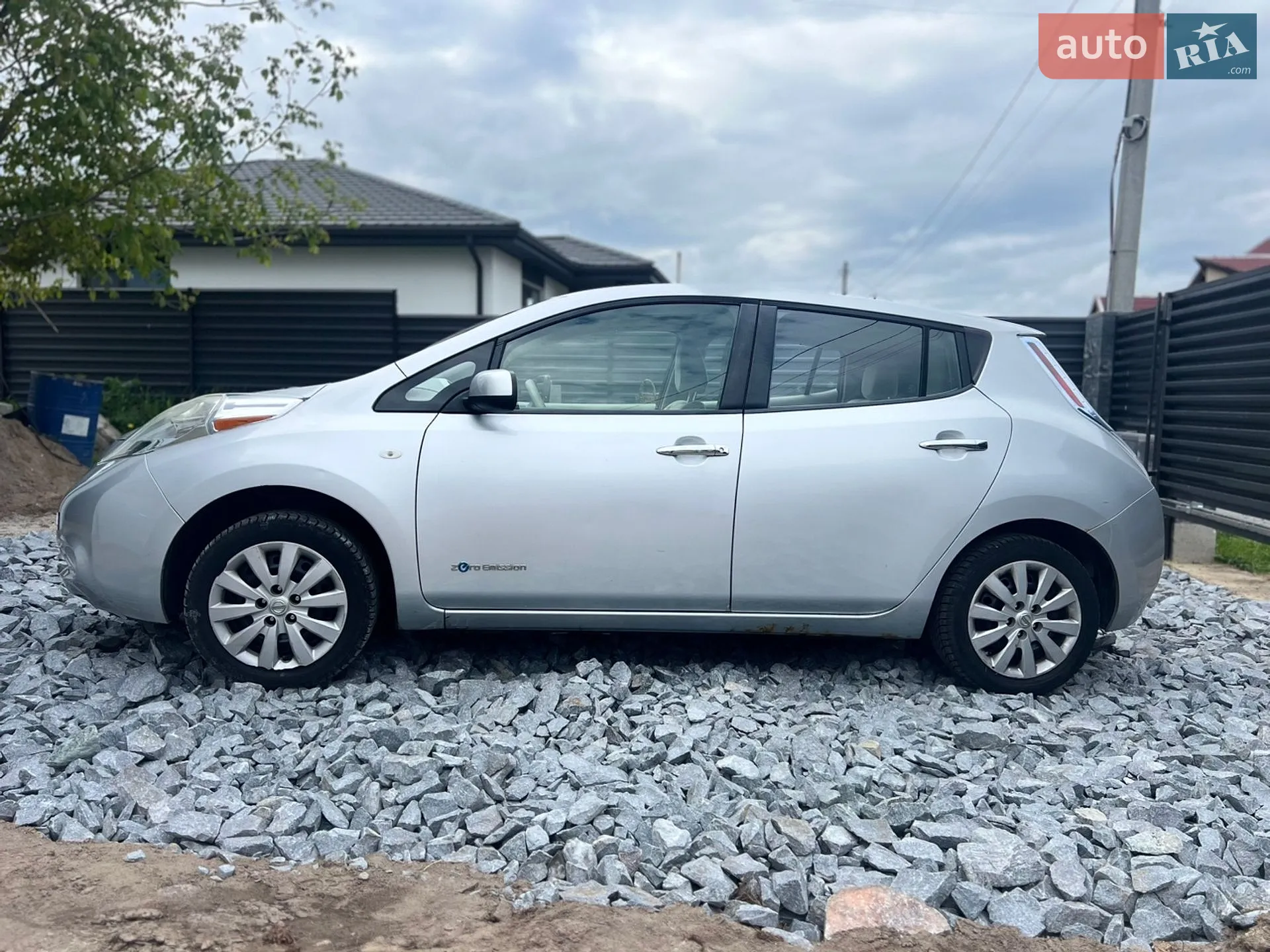 2011 Nissan Leaf - мініатюра 3