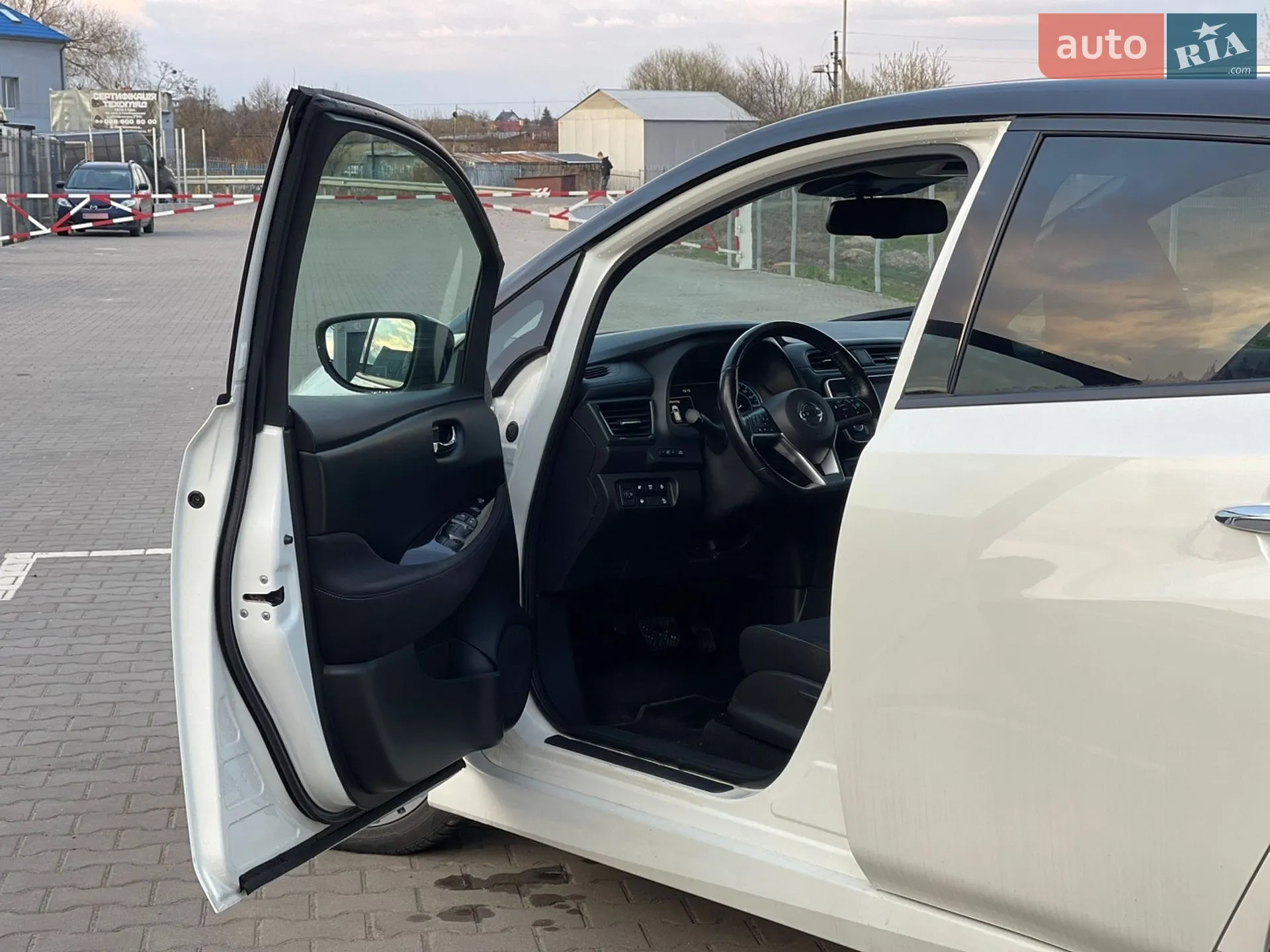 2020 Nissan Leaf - мініатюра 18