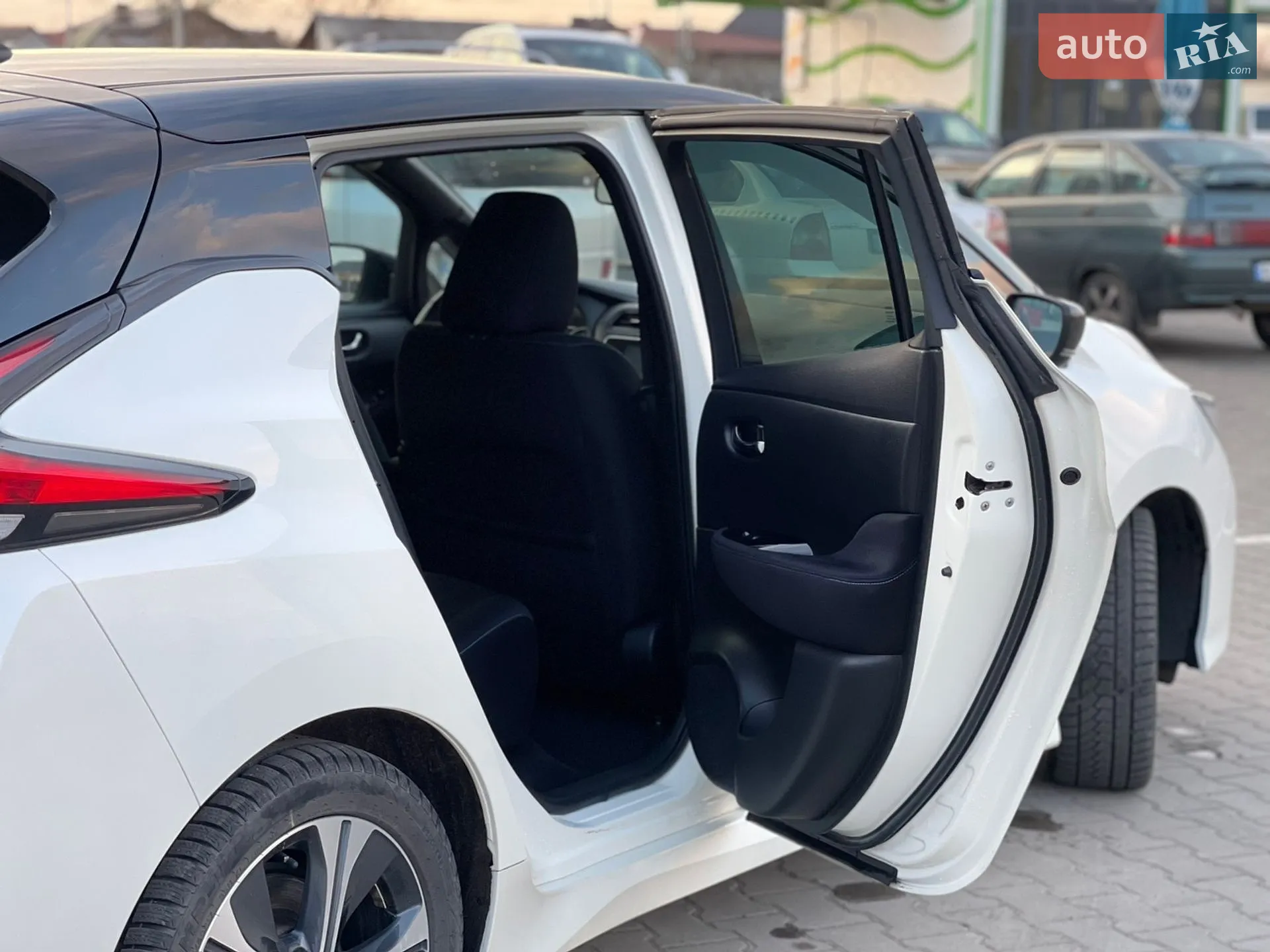 2020 Nissan Leaf - мініатюра 39