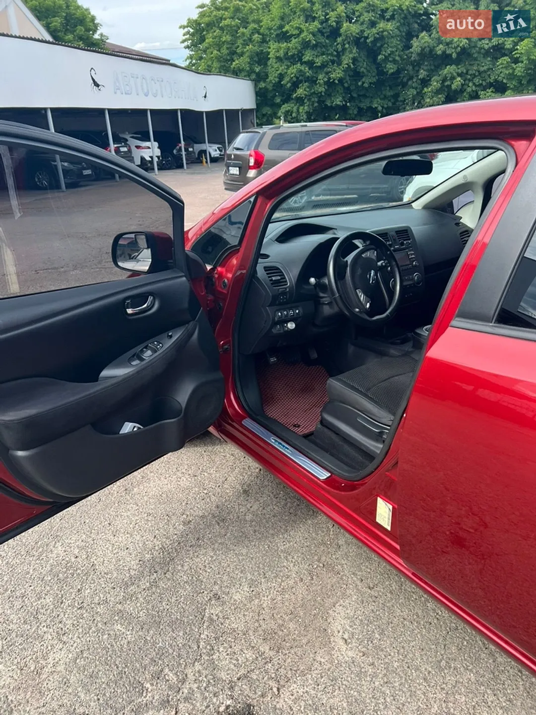 2015 Nissan Leaf - мініатюра 14