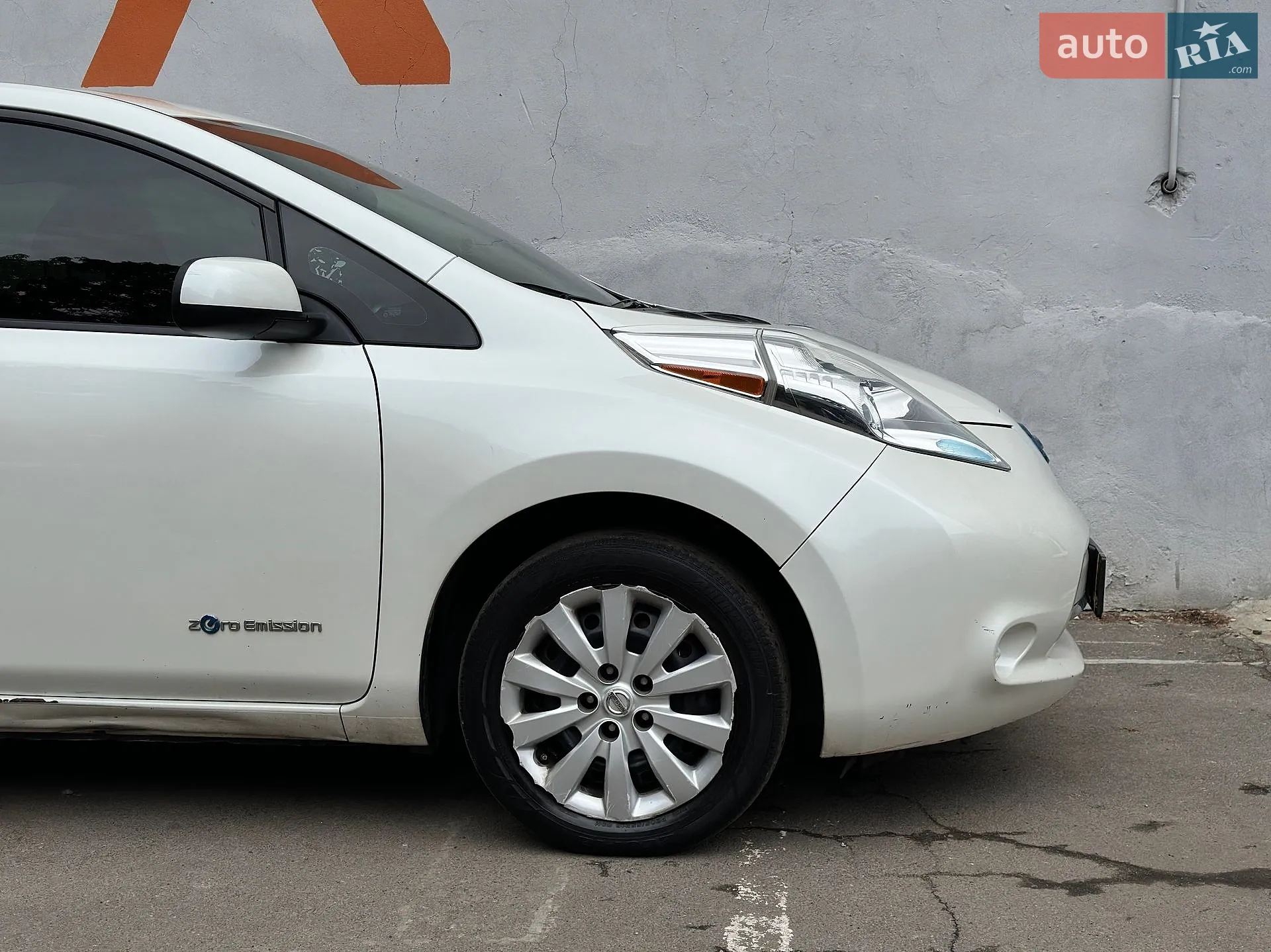 2017 Nissan Leaf - мініатюра 15