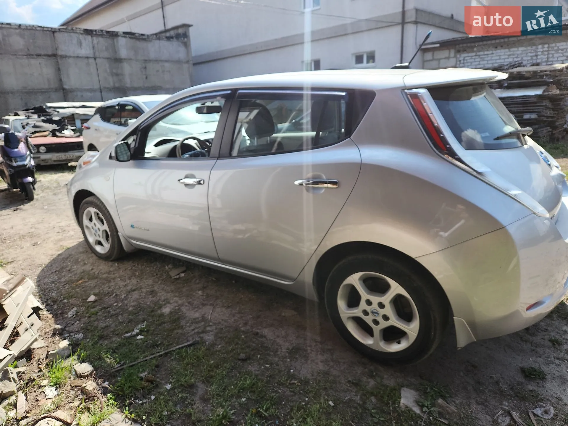 2012 Nissan Leaf - мініатюра 2