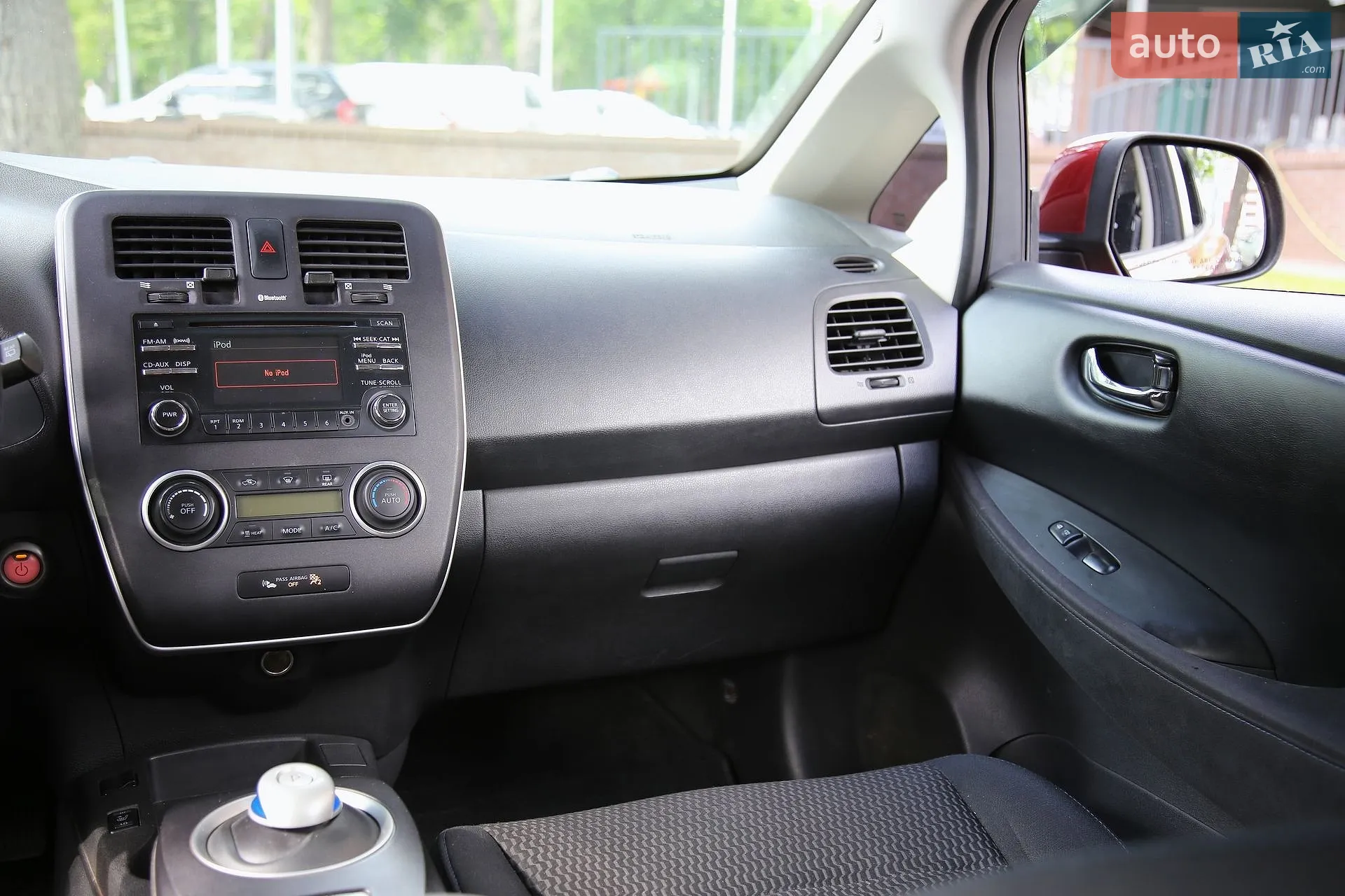 2015 Nissan Leaf - мініатюра 13