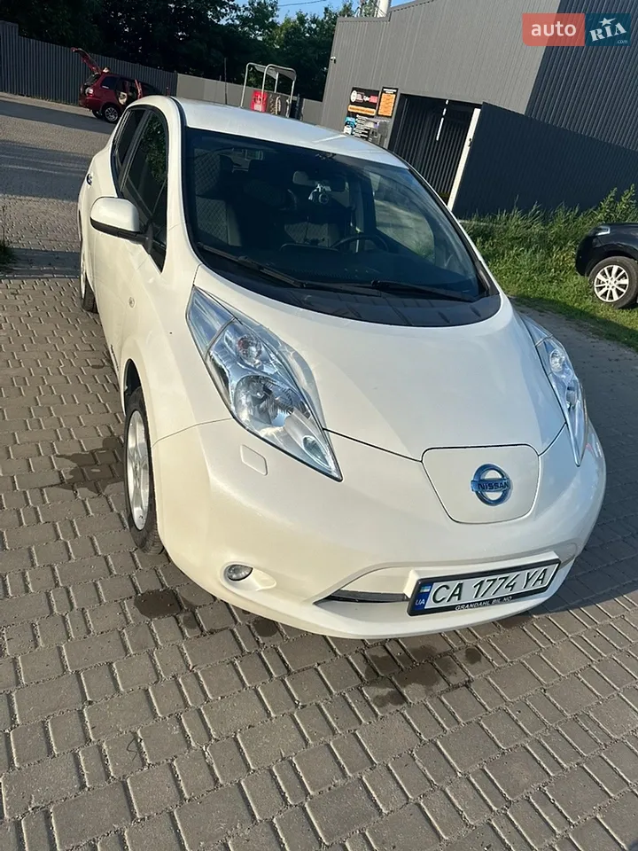 2016 Nissan Leaf - мініатюра 28