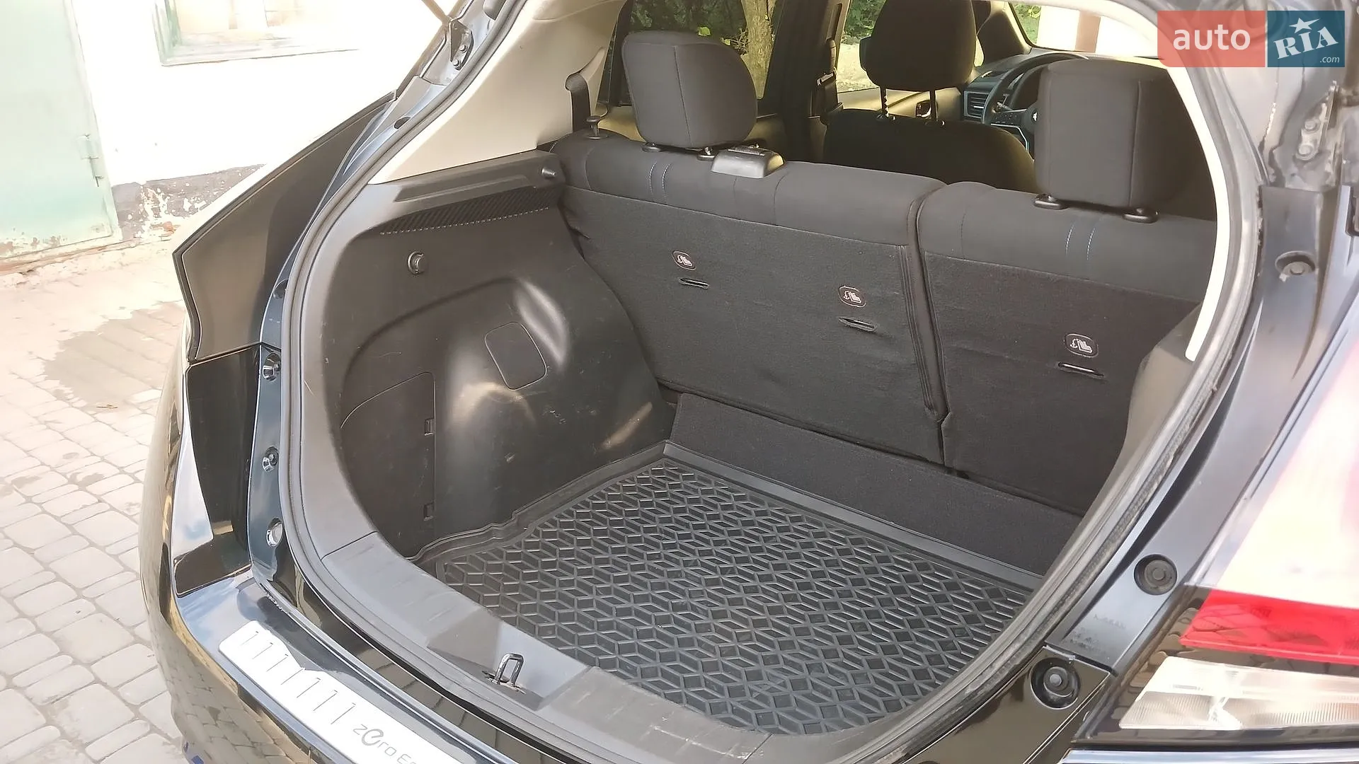 2019 Nissan Leaf - мініатюра 17