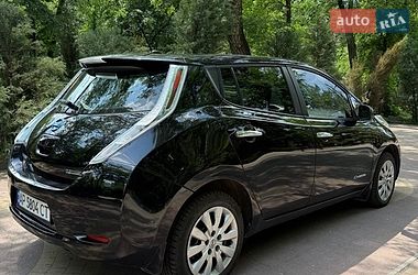 Хетчбек Nissan Leaf 2013 в Запоріжжі