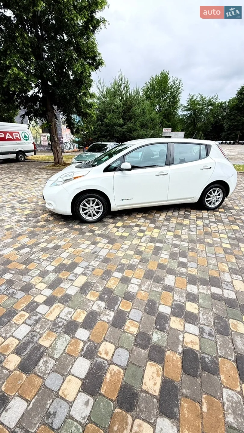 2015 Nissan Leaf - мініатюра 5