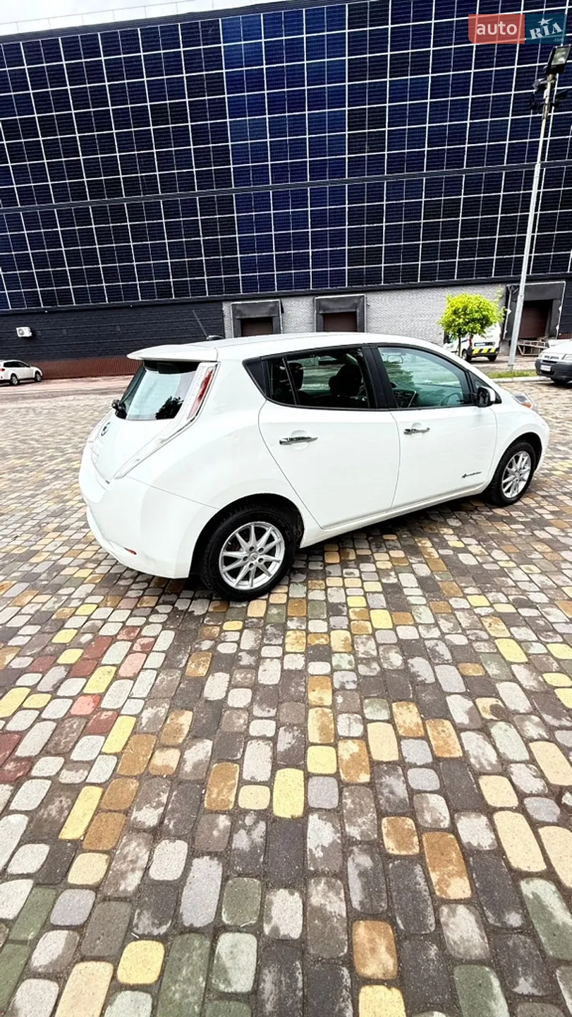 2015 Nissan Leaf - мініатюра 6