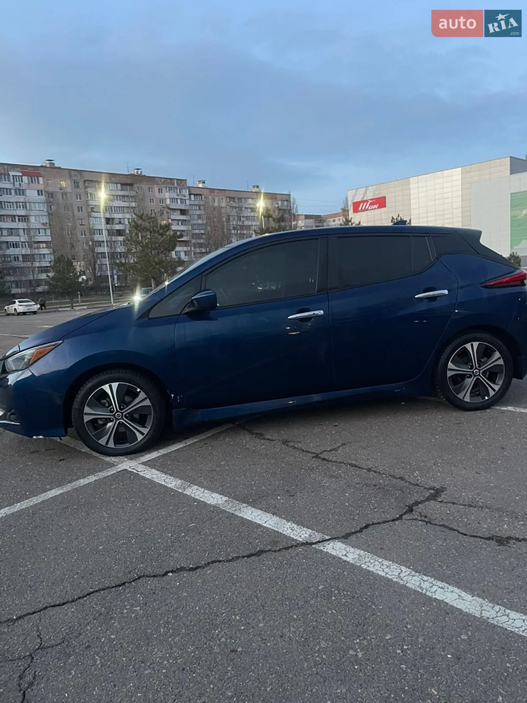 2021 Nissan Leaf - мініатюра 10