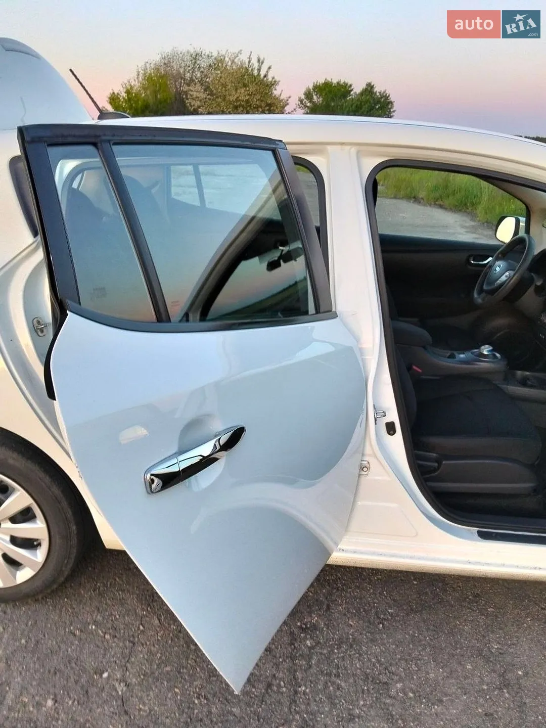 2016 Nissan Leaf - мініатюра 13