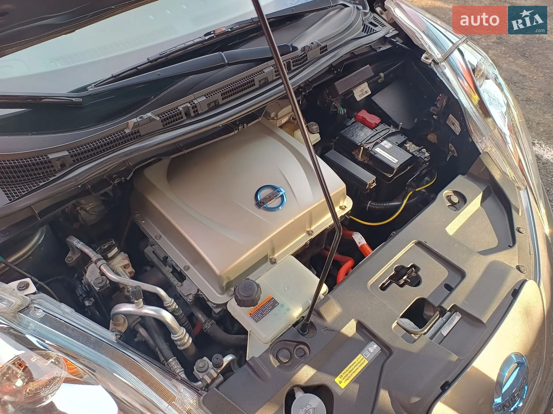 2015 Nissan Leaf - мініатюра 16