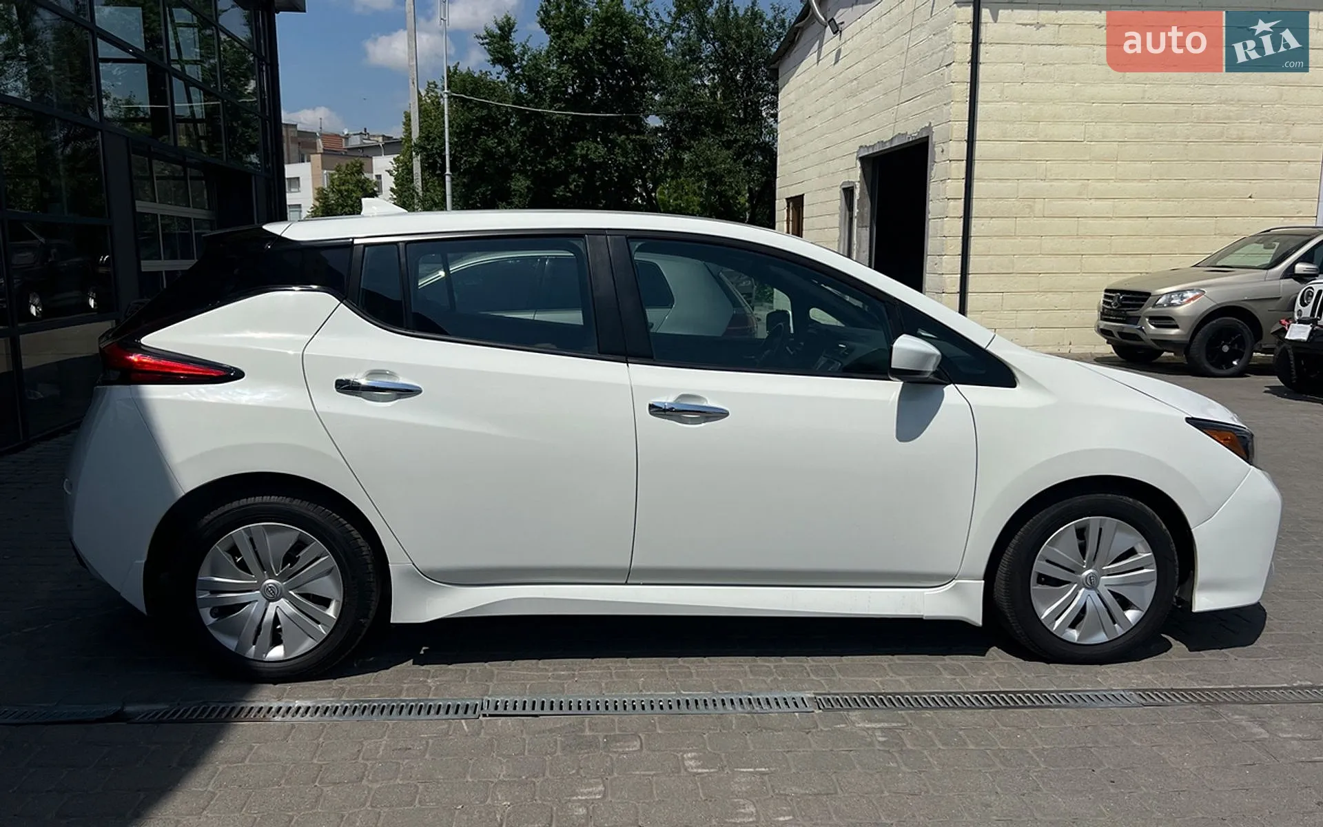 2023 Nissan Leaf - мініатюра 8