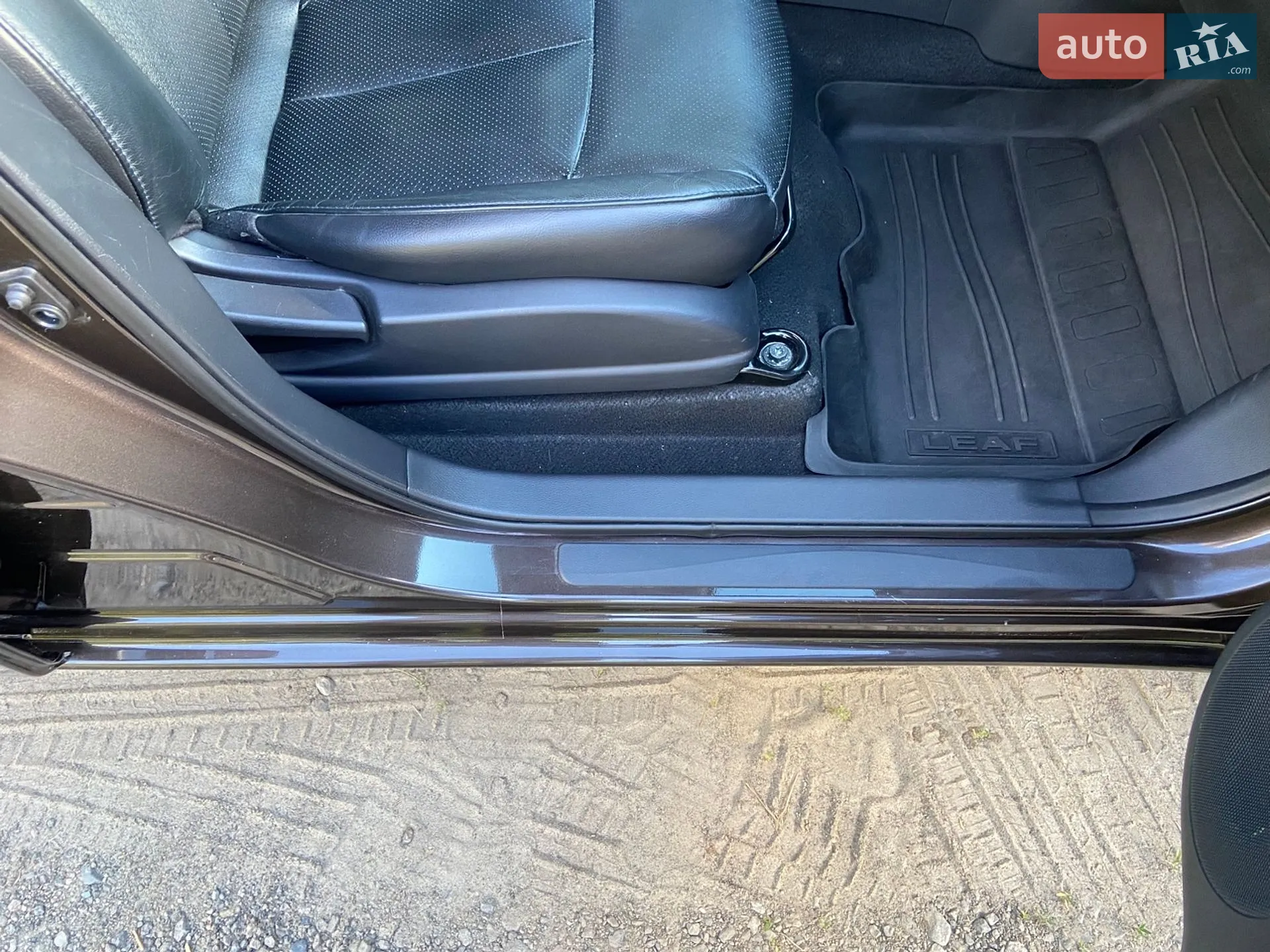 2015 Nissan Leaf - мініатюра 14
