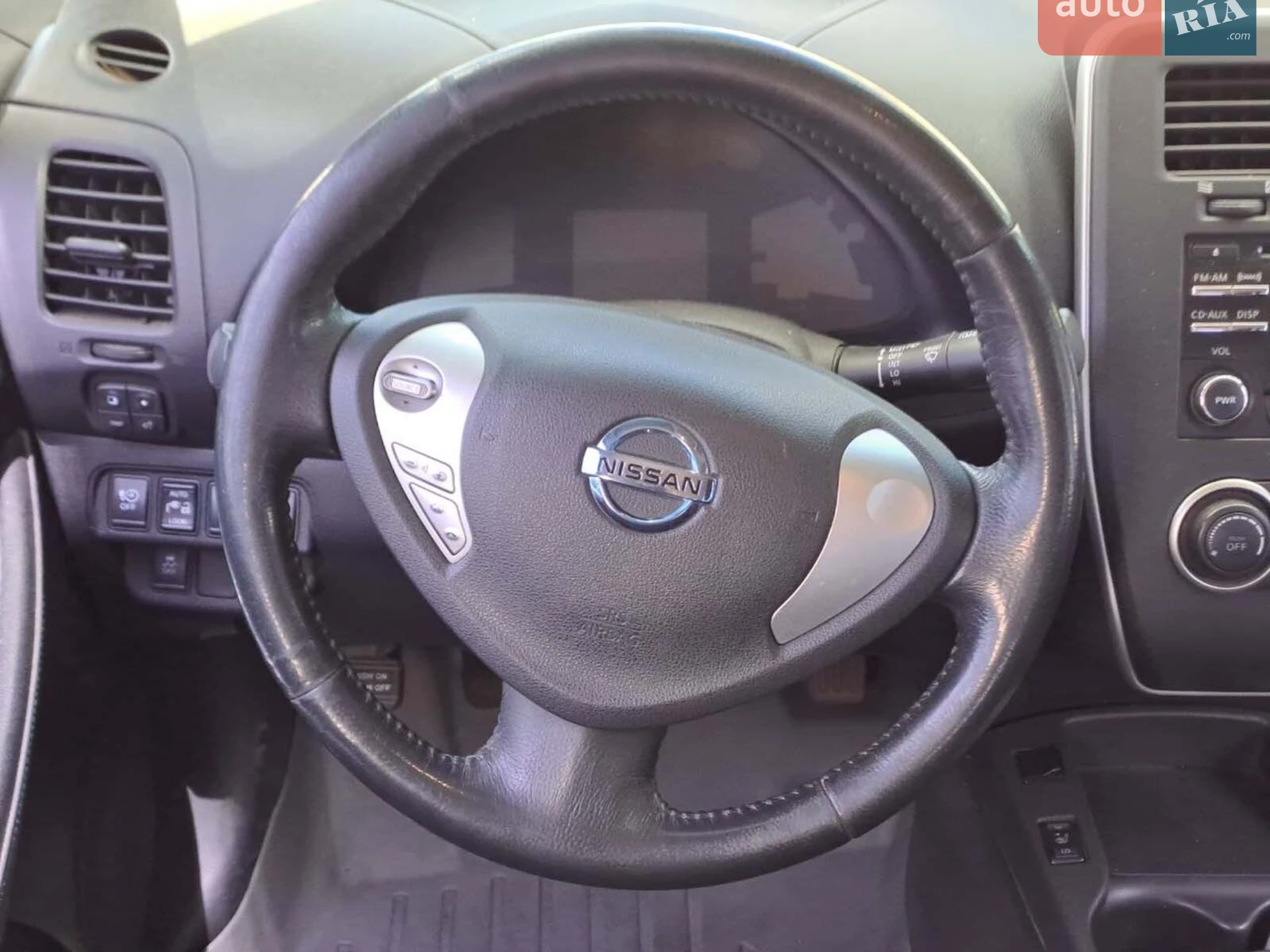 2013 Nissan Leaf - мініатюра 12