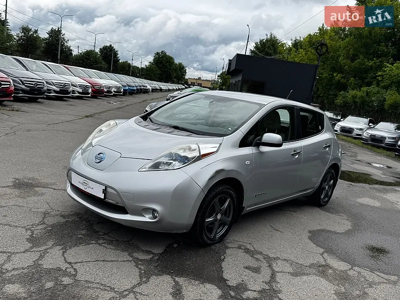 Nissan Leaf 2011
