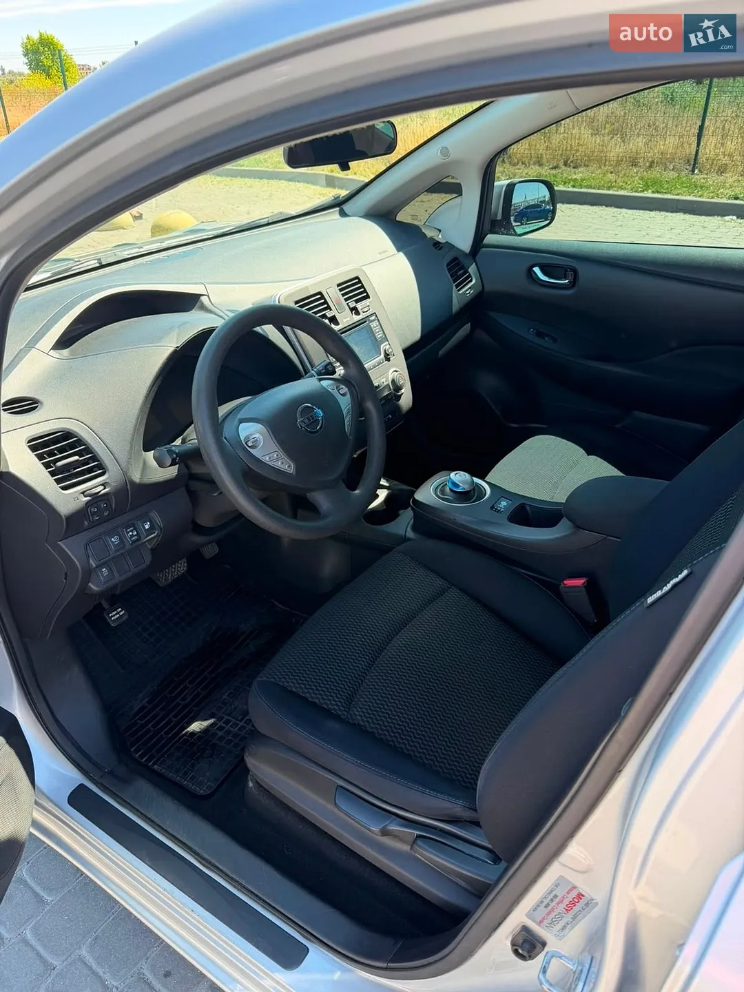 2016 Nissan Leaf - мініатюра 11