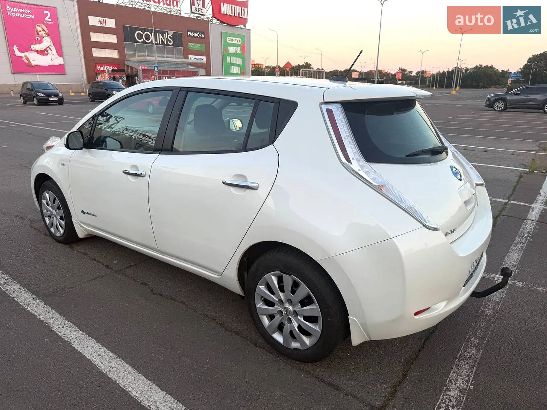 2016 Nissan Leaf - мініатюра 5