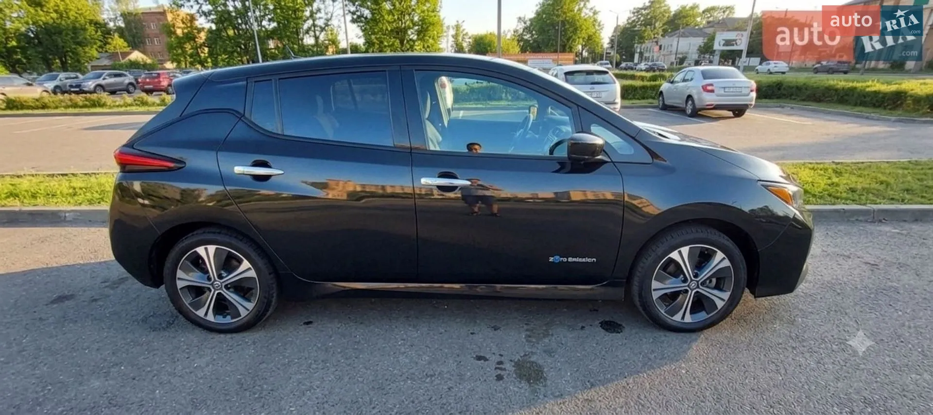 2019 Nissan Leaf - мініатюра 2