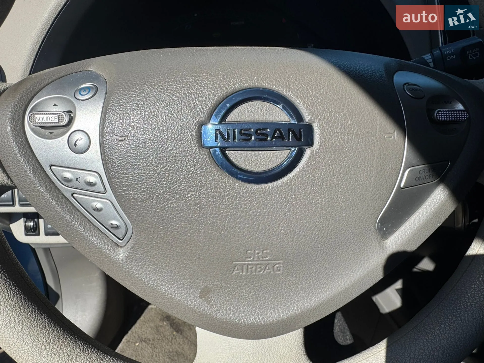 2011 Nissan Leaf - мініатюра 21