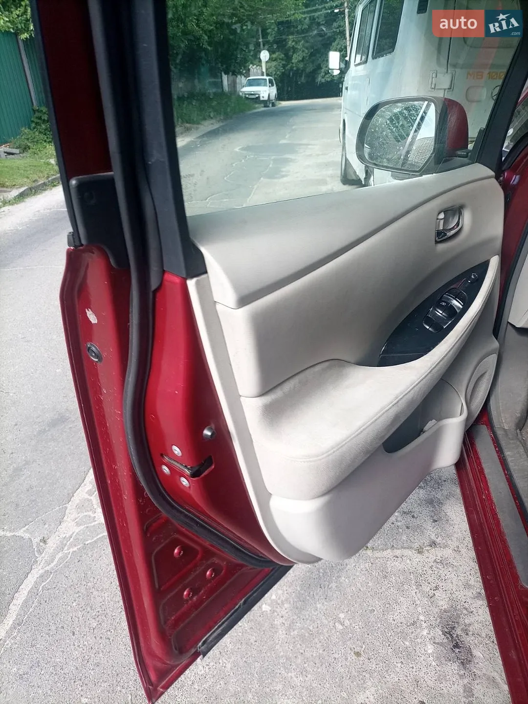 2012 Nissan Leaf - мініатюра 18