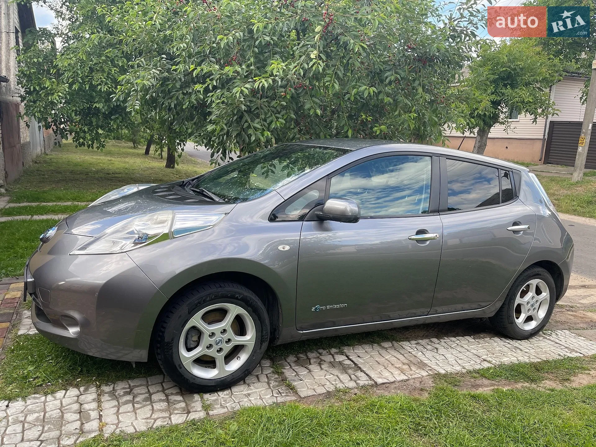 2015 Nissan Leaf - мініатюра 2