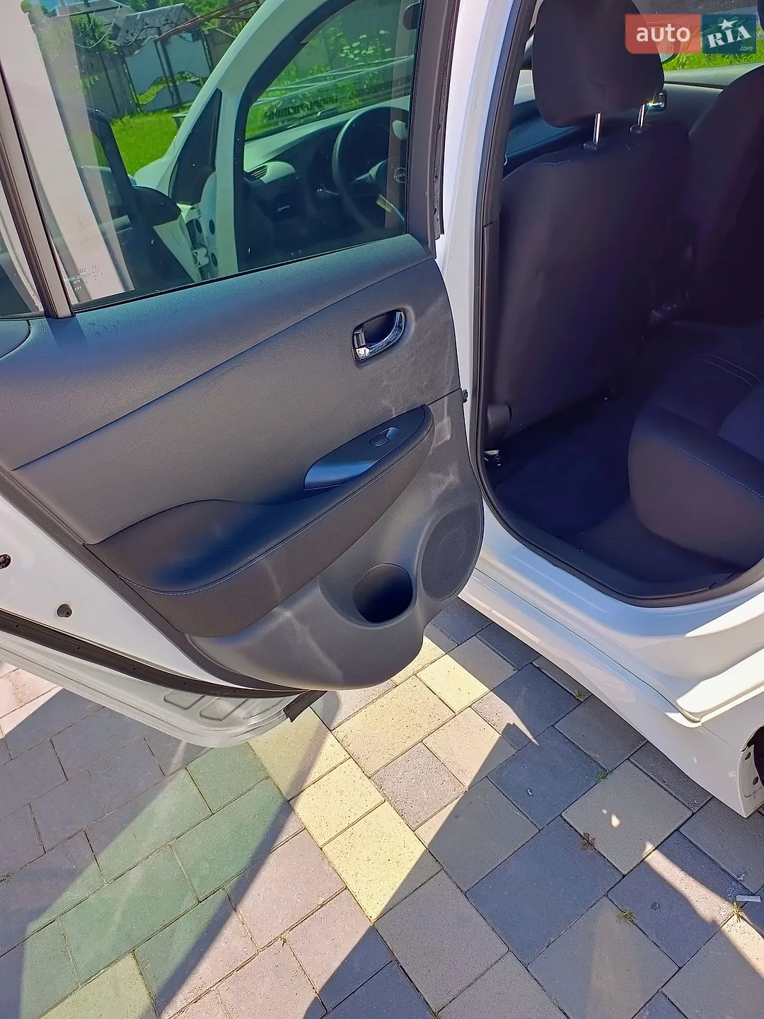 2022 Nissan Leaf - мініатюра 9