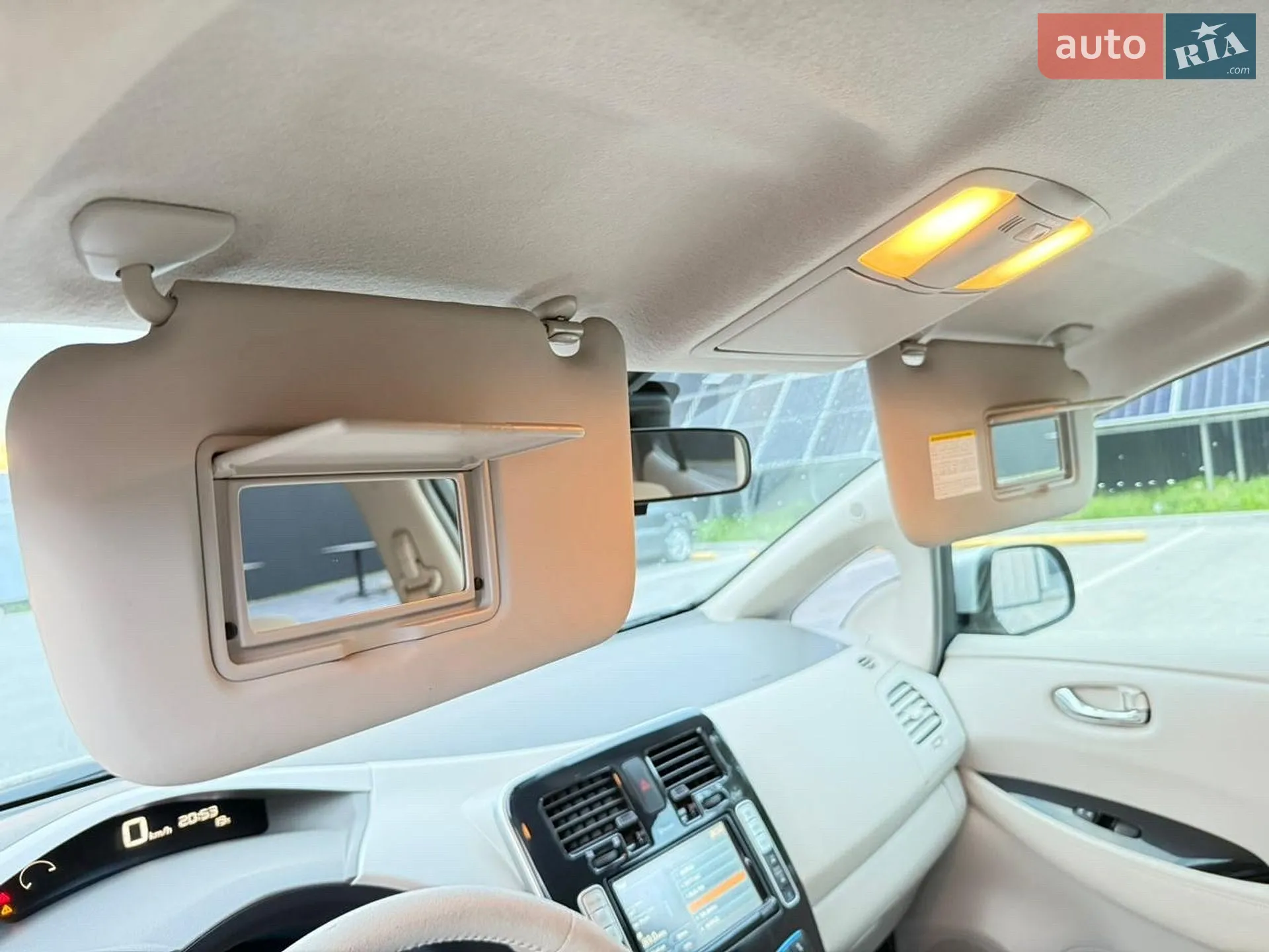 2012 Nissan Leaf - мініатюра 16