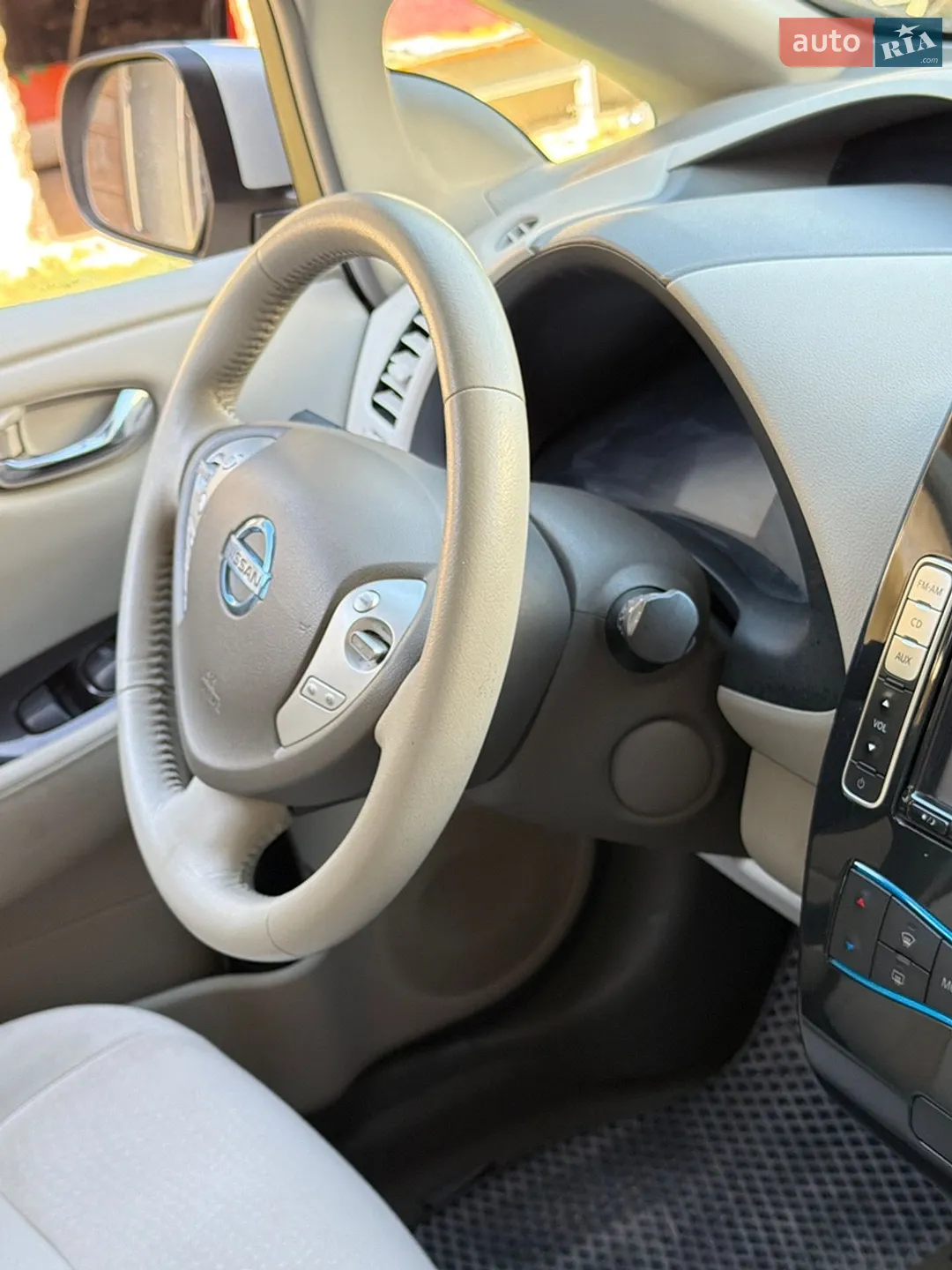 2012 Nissan Leaf - мініатюра 6