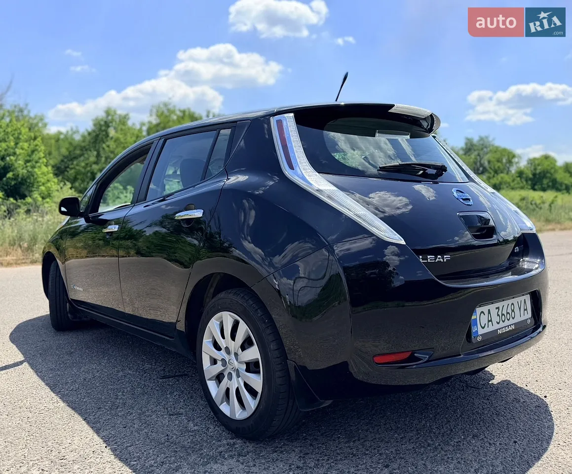 2013 Nissan Leaf - мініатюра 16