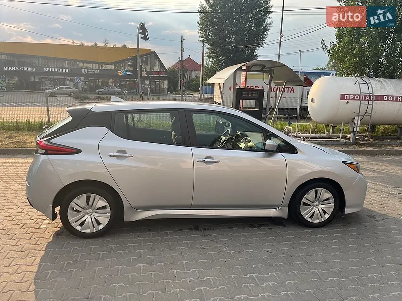 Nissan Leaf 2021 VIN 1N4AZ1BV4MC553981 фото оголошення 14 з 76