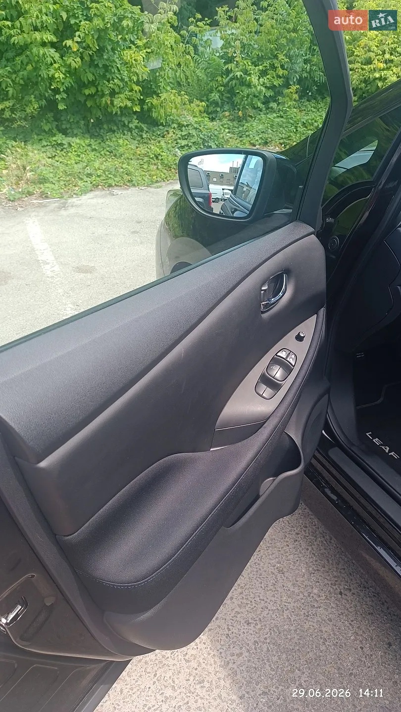 Nissan Leaf 2022 VIN SJNFAAZE1U0155584 фото оголошення 8 з 12