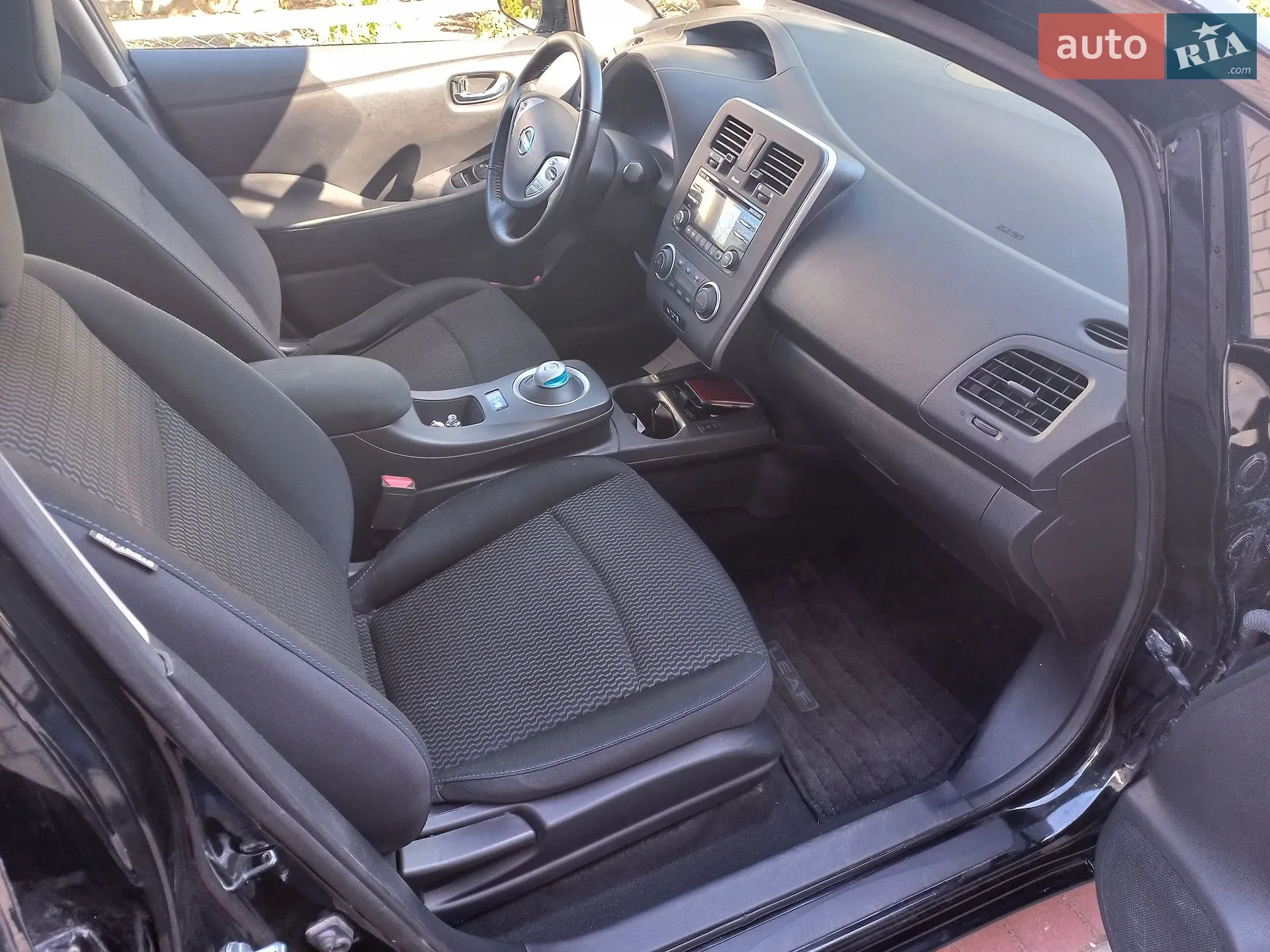 2015 Nissan Leaf - мініатюра 9