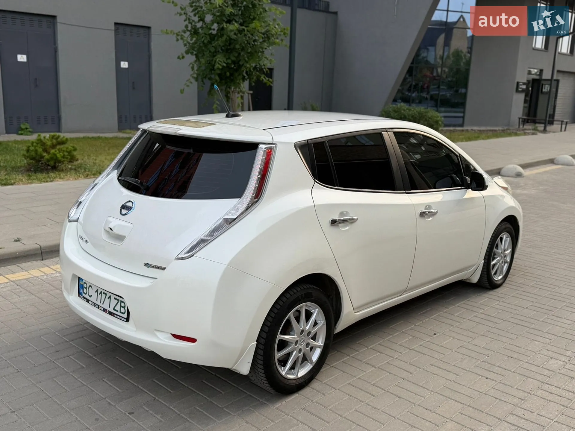 2013 Nissan Leaf - мініатюра 9