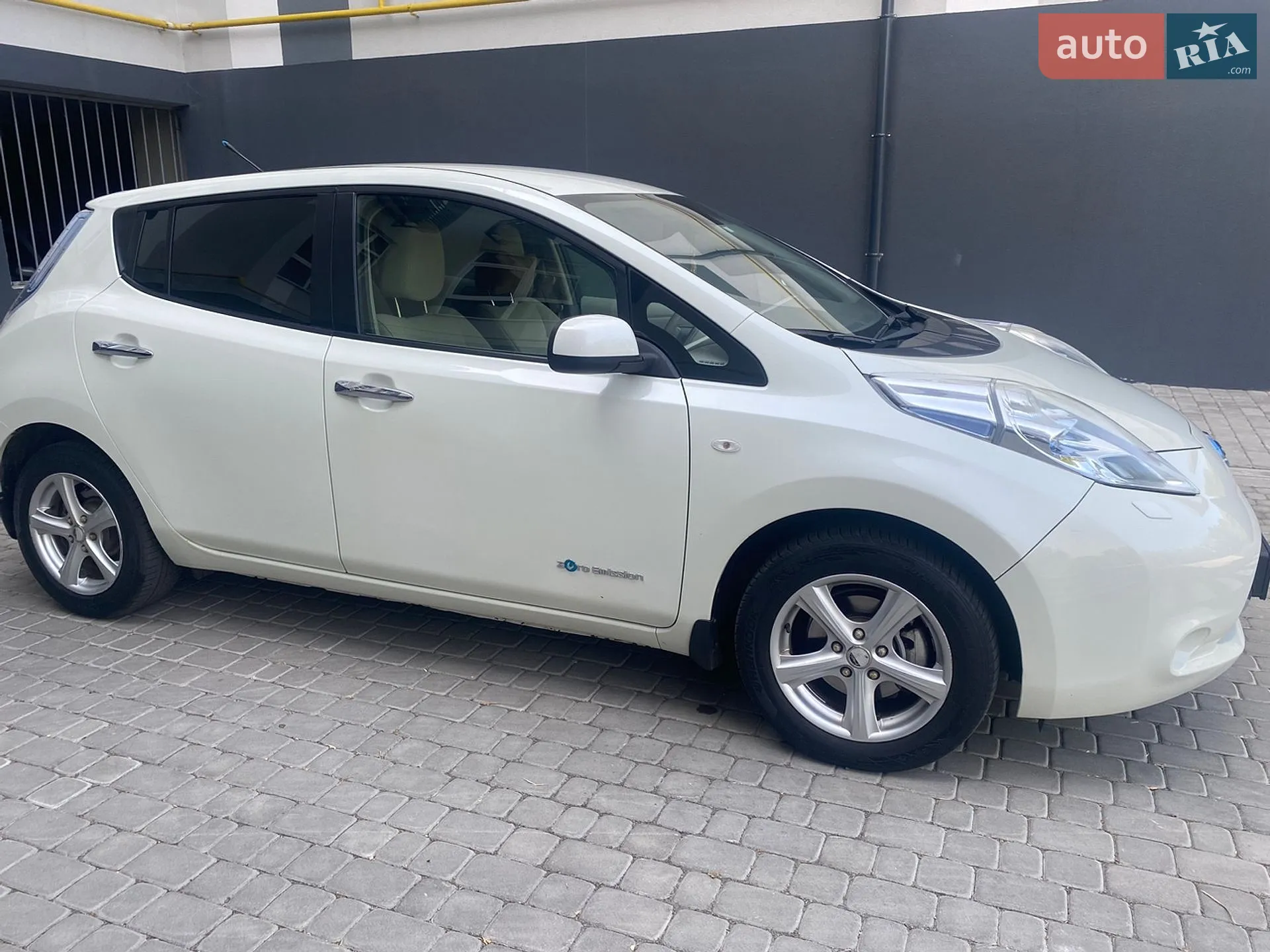 2011 Nissan Leaf - мініатюра 5