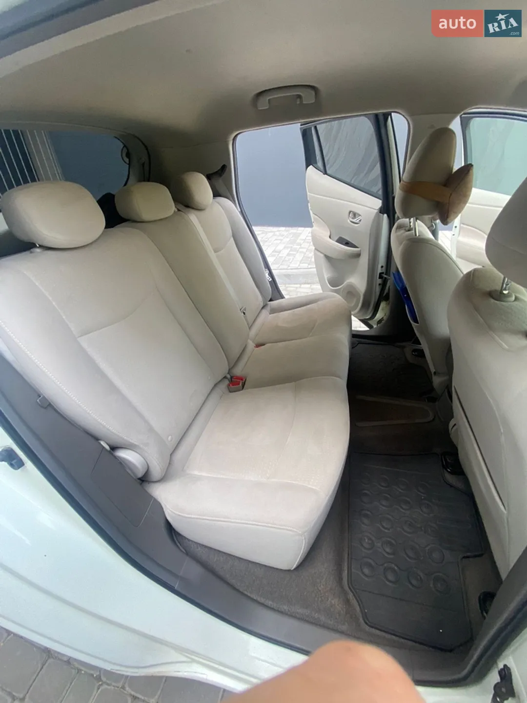 2011 Nissan Leaf - мініатюра 25