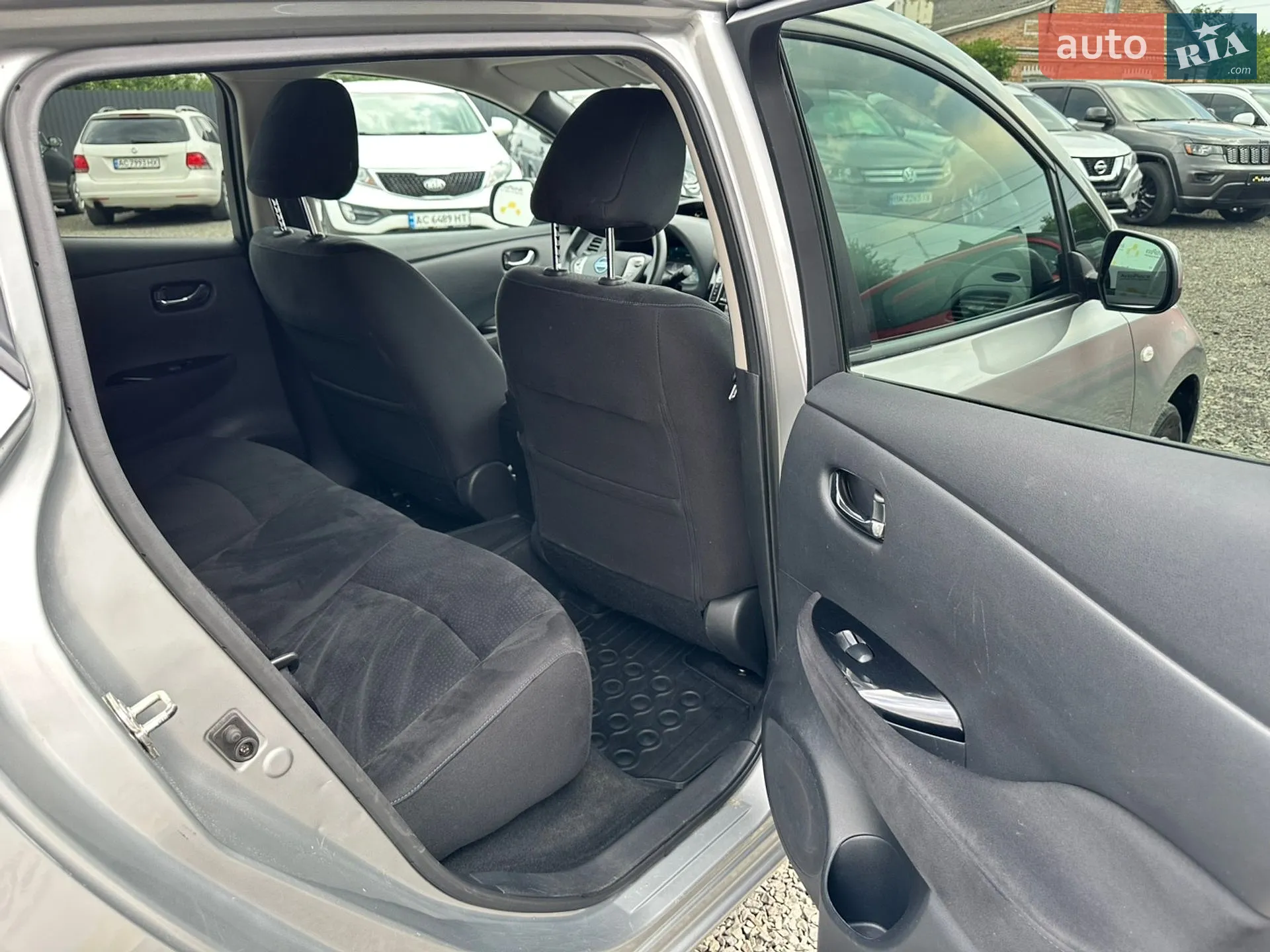 2014 Nissan Leaf - мініатюра 38