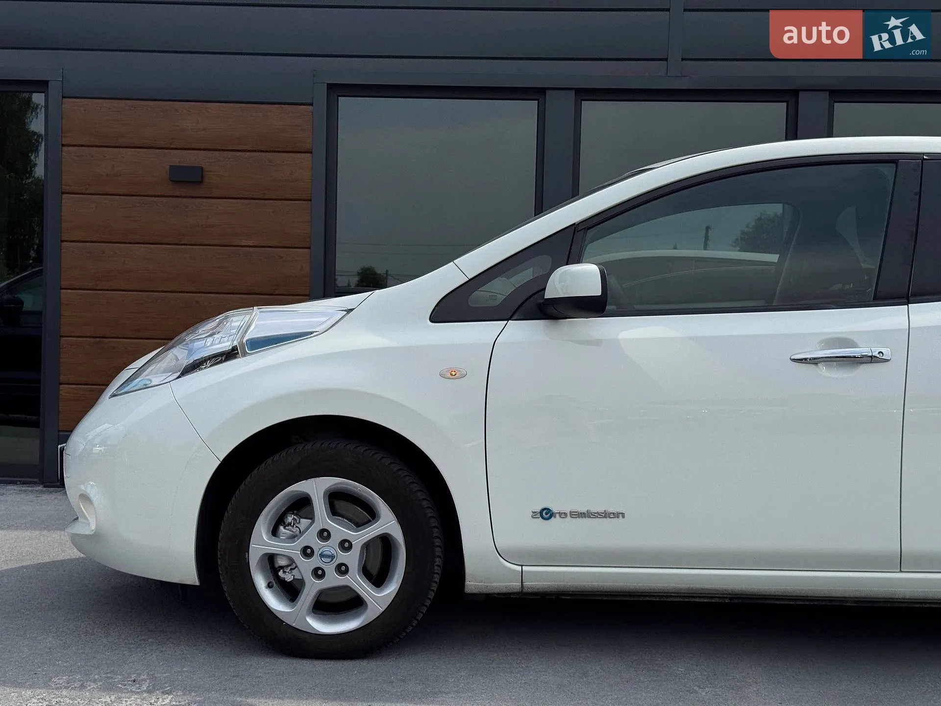 2016 Nissan Leaf - мініатюра 14