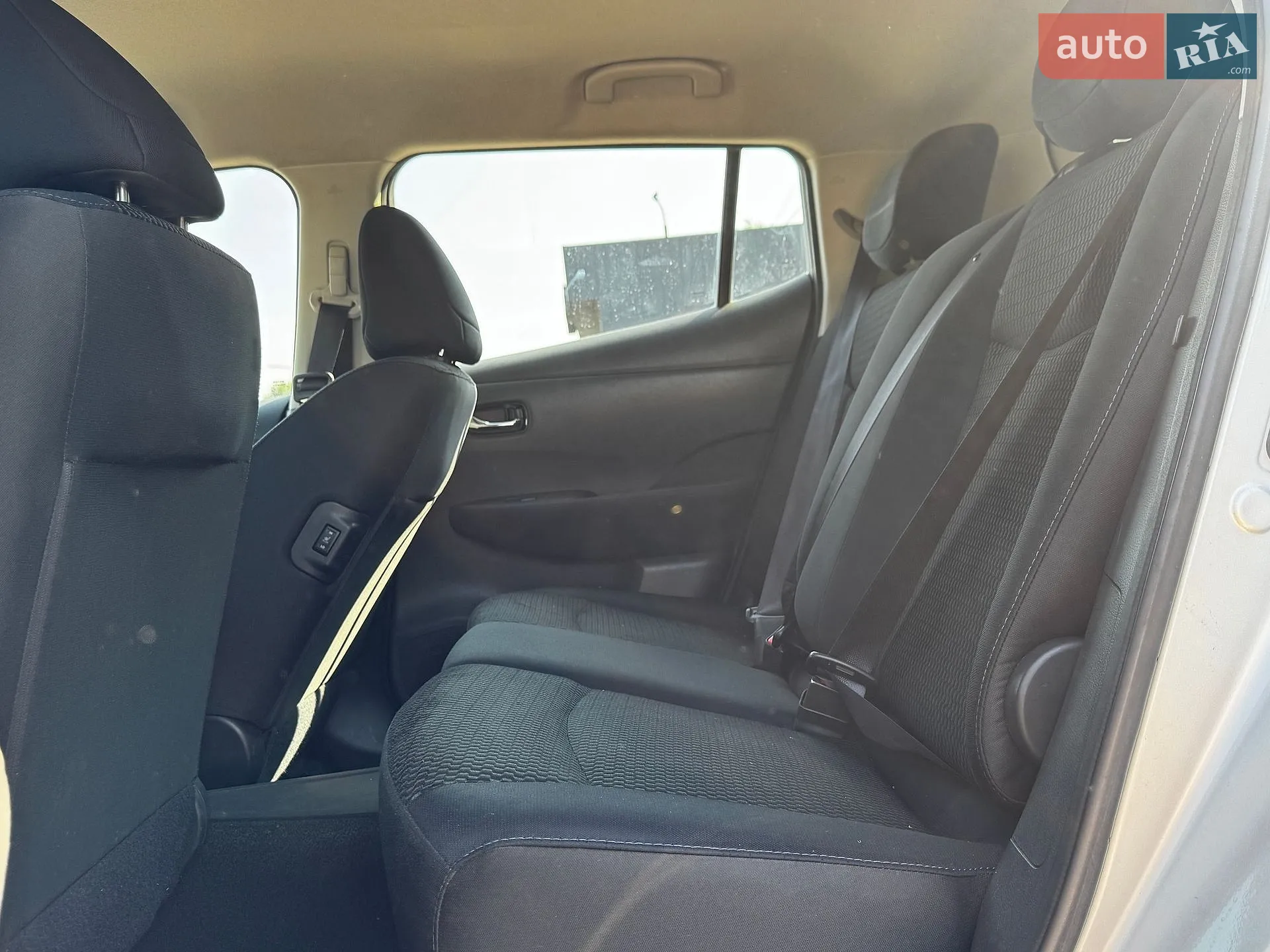 2013 Nissan Leaf - мініатюра 21