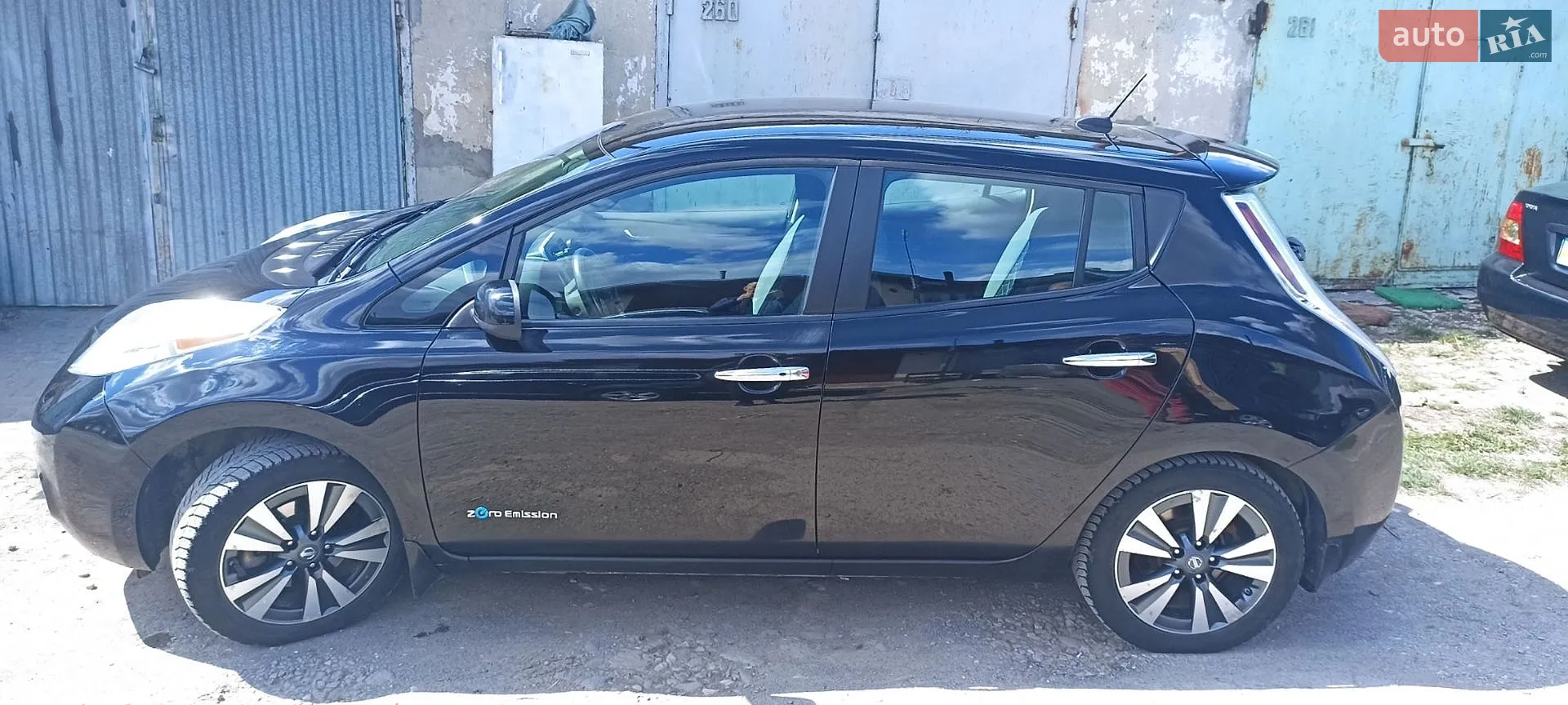 2017 Nissan Leaf - мініатюра 12