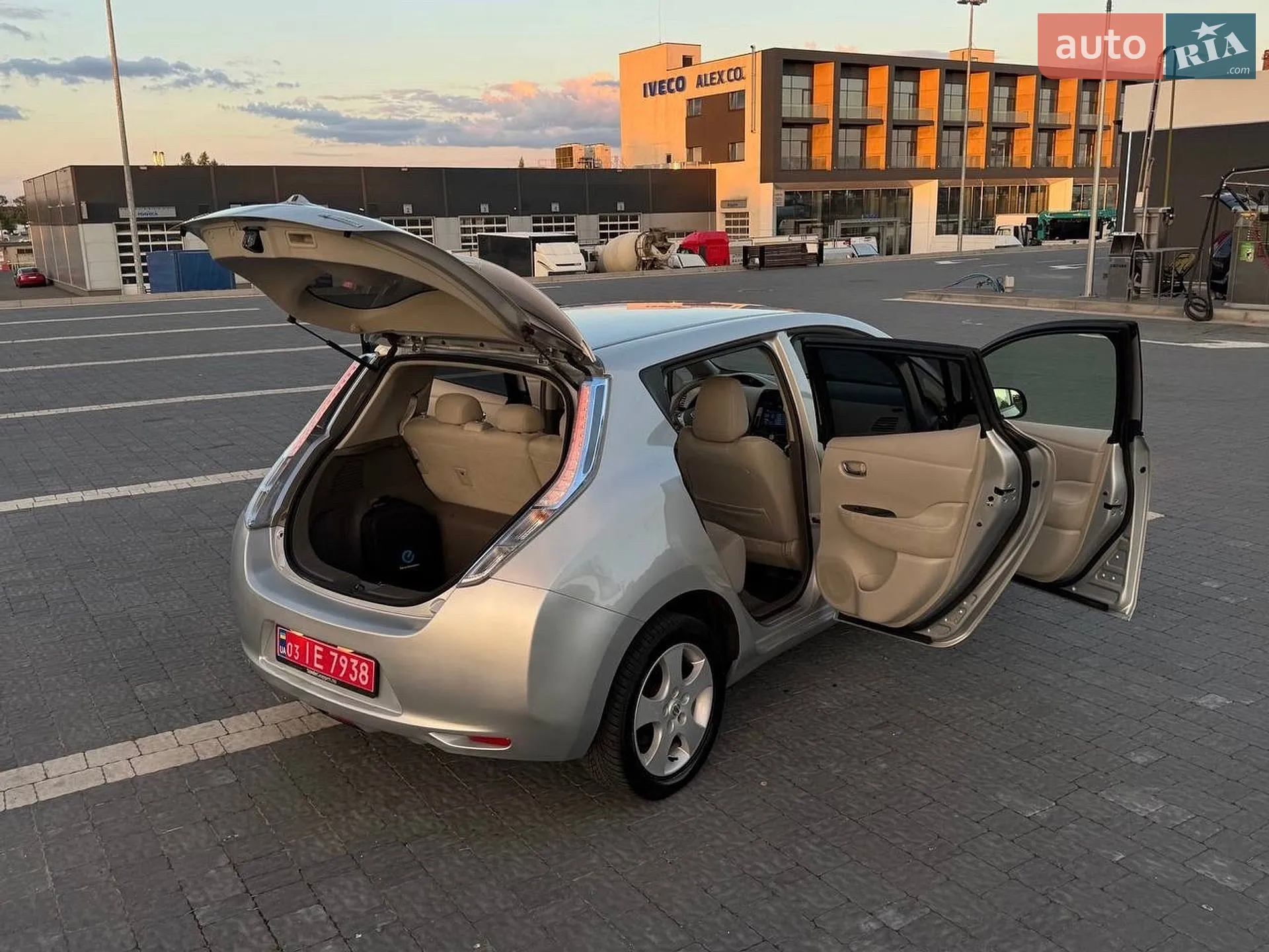 2012 Nissan Leaf - мініатюра 9