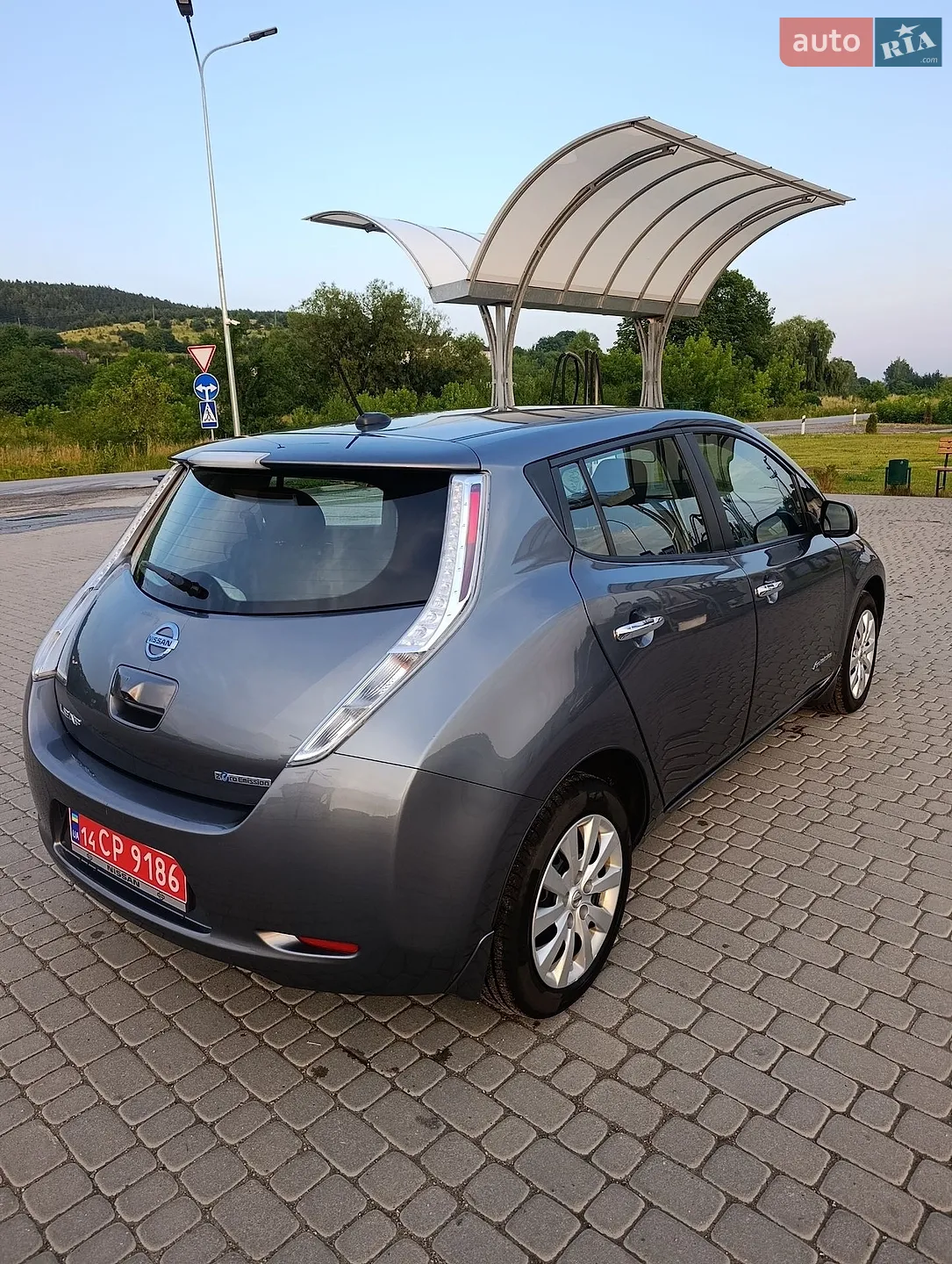 2015 Nissan Leaf - мініатюра 8