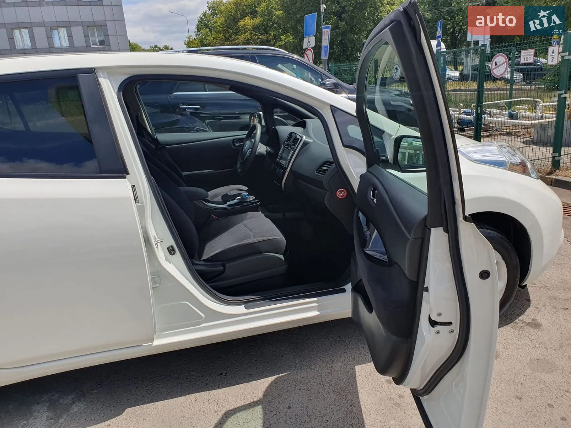 2017 Nissan Leaf - мініатюра 11