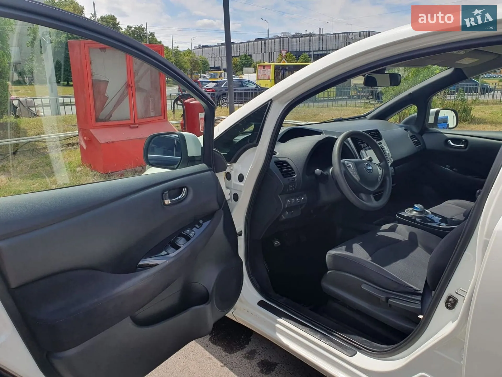2017 Nissan Leaf - мініатюра 13