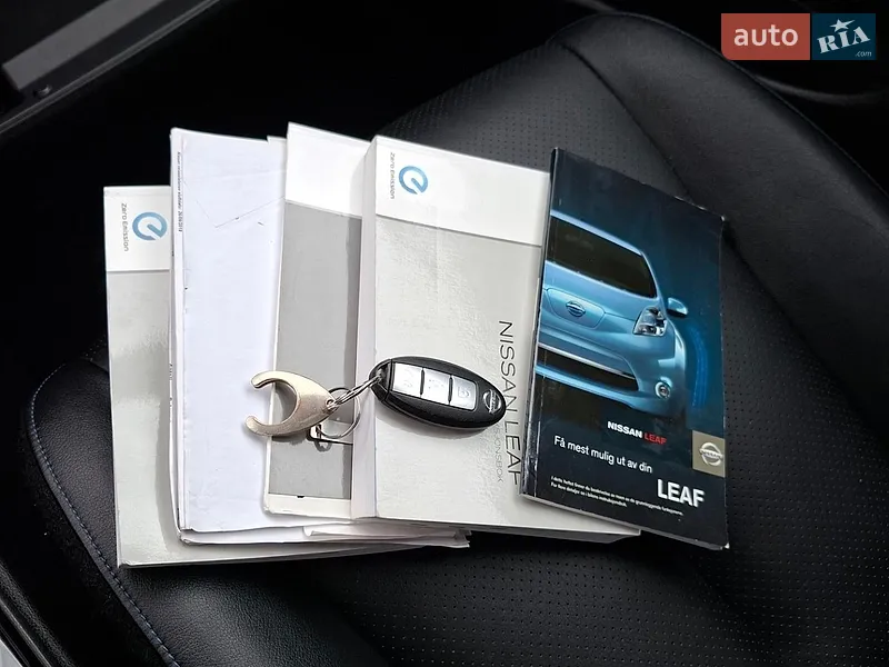 Хетчбек Nissan Leaf 2014 в Тальному документ