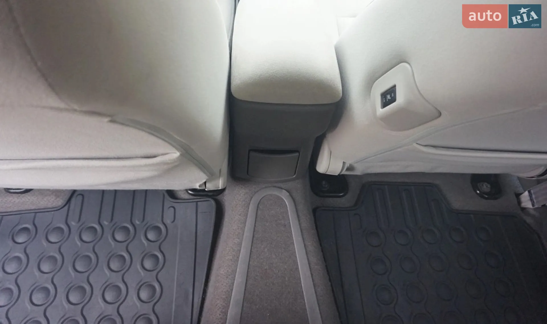 2012 Nissan Leaf - мініатюра 27
