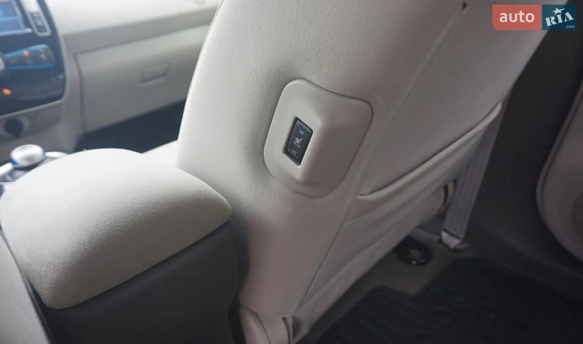 2012 Nissan Leaf - мініатюра 28