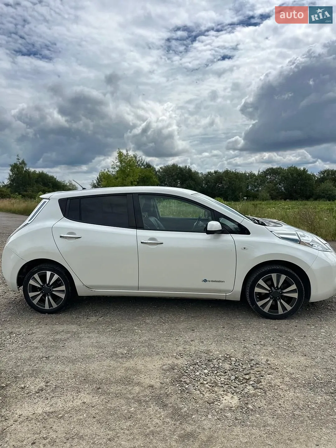 2014 Nissan Leaf - мініатюра 11