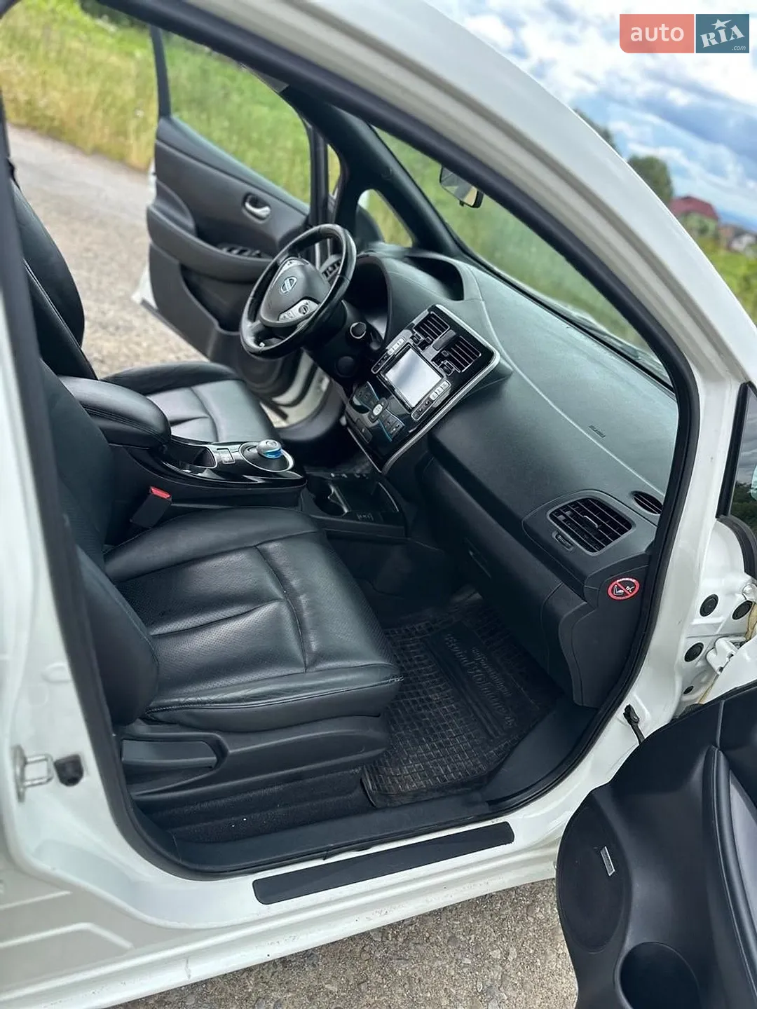 2014 Nissan Leaf - мініатюра 16